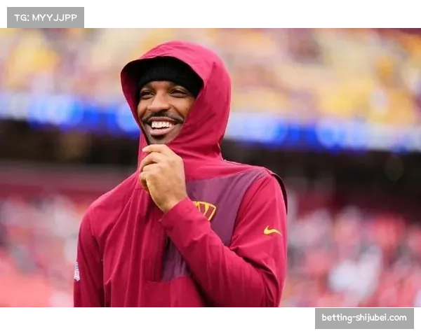 指挥官四分卫杰登·丹尼尔斯左臂重伤,预计赛季报销 指挥官四分卫杰登·丹尼尔斯左臂重伤,预计赛季报销